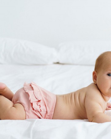 Petit Oh! Kort broekje rose 6-9 m